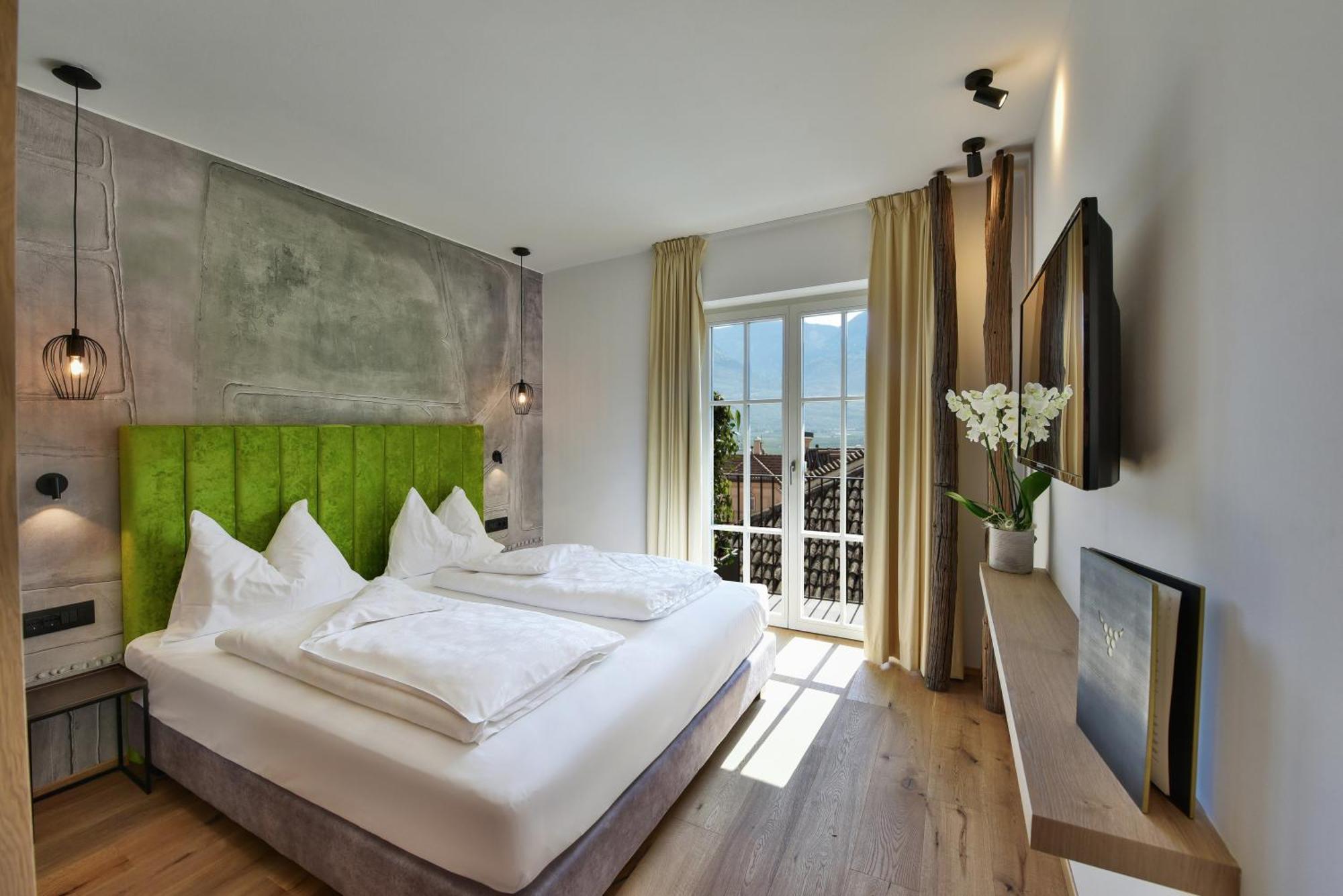 Deluxe Double Room,1645666523:JPEG